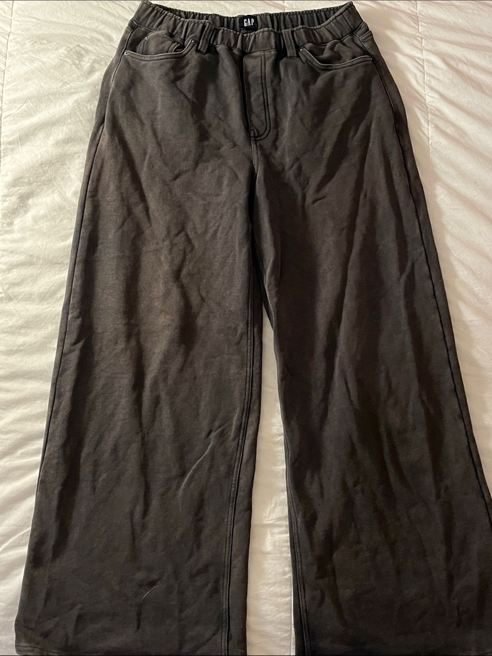 Gal Women's Black Wide-Leg Sweatpants